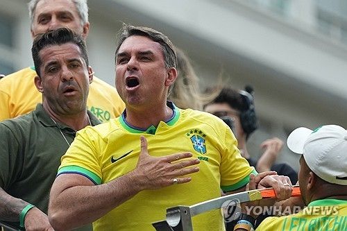 플라비우 보우소나루 상원의원