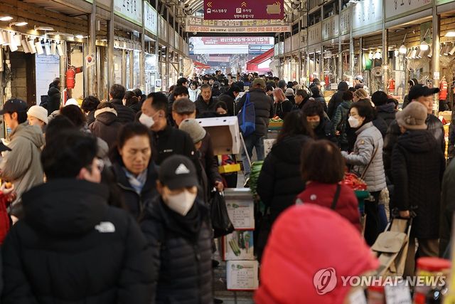 붐비는 전통시장