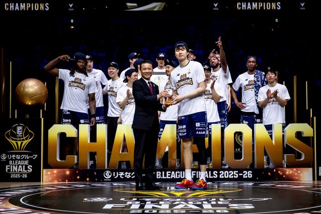 B.리그 챔피언십(플레이오프) MVP 수상한 이현중