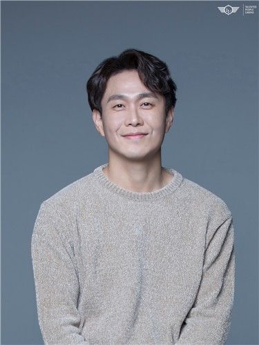 배우 오정세