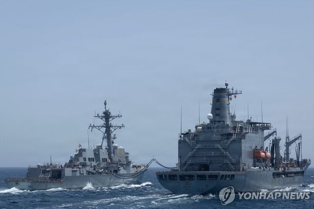 미·이란 전쟁 중 미 해군의 해상 물자 공급 작전