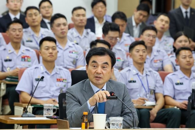 육군사관학교 방문한 안규백 국방부 장관