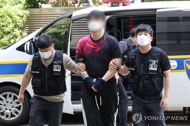 보복대행 벌인 20대 영장실질 출석