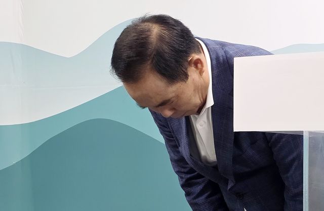 파업 관련 사과하는 강연술 춘천시민버스 대표