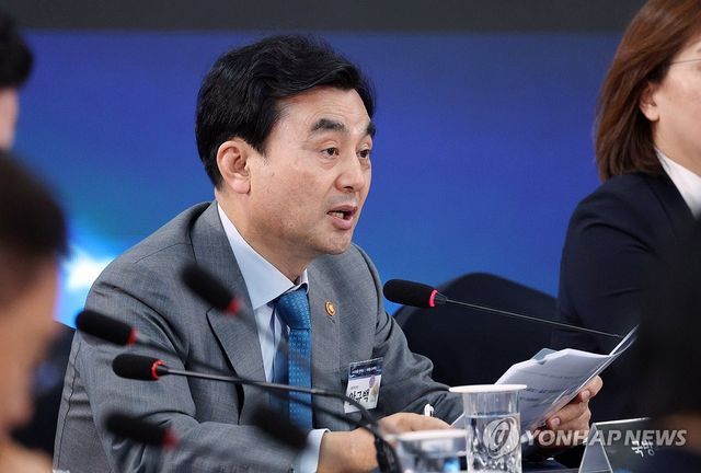 안규백 국방부 장관, 핵추진잠수함 기본계획 발표