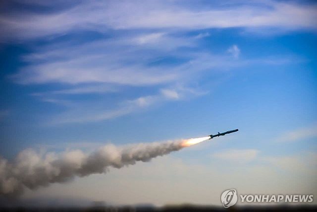 이란 이슬람혁명수비대의 미사일 발사 훈련(기사와 직접 관계없음)