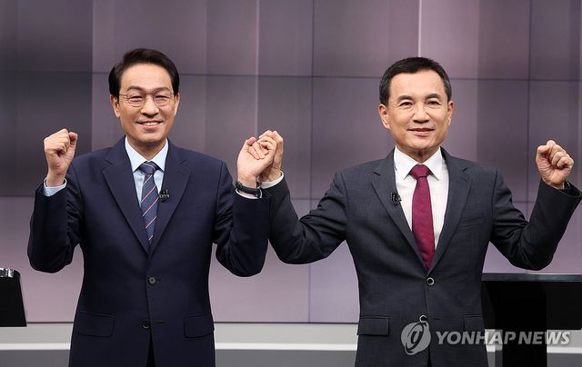 손잡은 김진태·우상호 강원도지사 후보