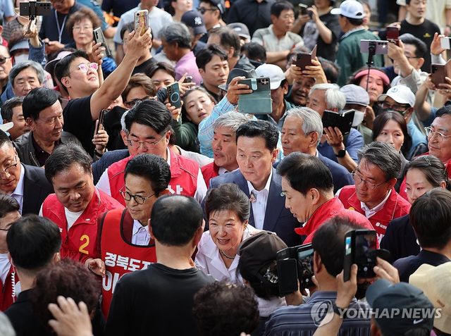 문경 찾은 박근혜 전 대통령
