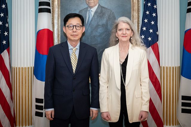미국 국무부 정무차관 만난 박윤주 외교부 1차관