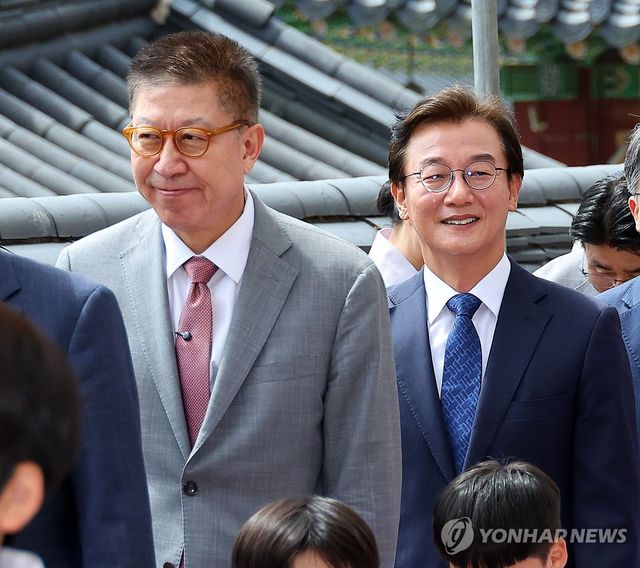 범어사 봉축법요식 참석한 박형준·전재수