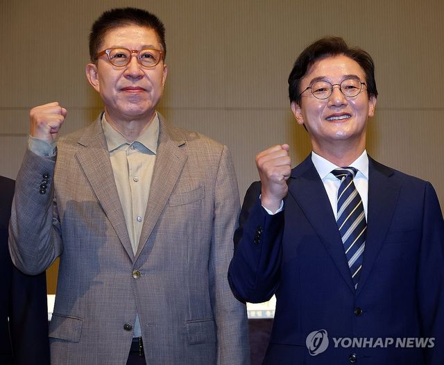 파이팅하는 전재수·박형준