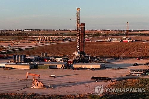 미 텍사스주 미드랜드의 시추시설