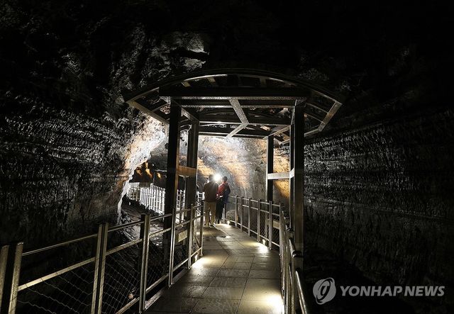 만장굴 낙석 방지 안전 시설물