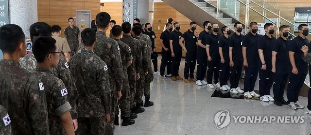 해군 훈련병들도 '소중한 한 표'
