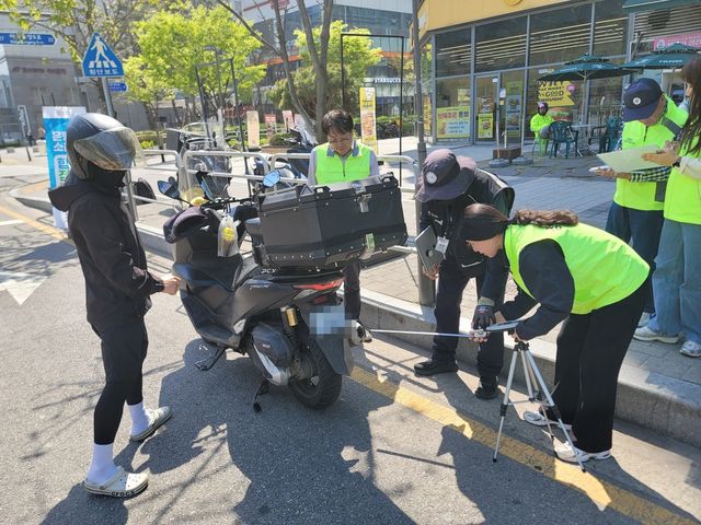 이륜차 소음 단속 현장