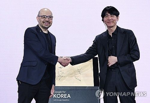 10년 만에 다시 만난 이세돌과 데미스 허사비스