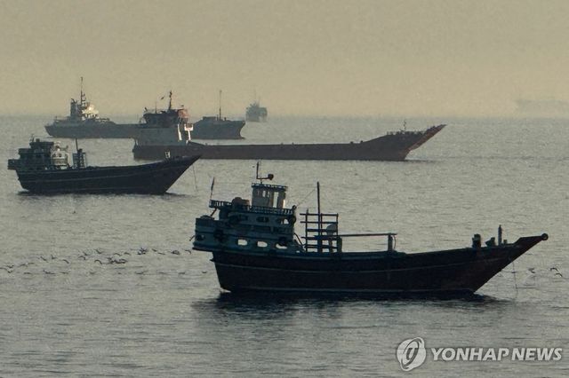 호르무즈 해협의 선박