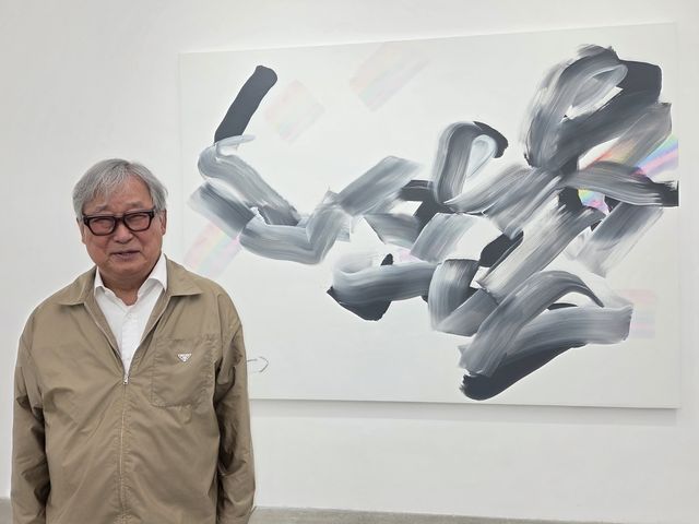 이강소 작가