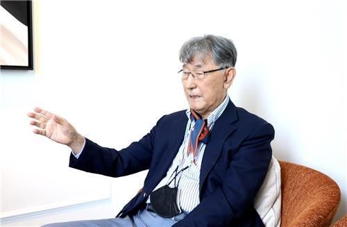 연합뉴스와 인터뷰 중인 이시형 박사