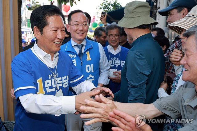 충북 영동군민 만나는 민주당 정청래 총괄상임선대위원장
