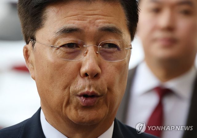 특검 출석하며 질문에 답하는 홍장원 전 국정원 차장