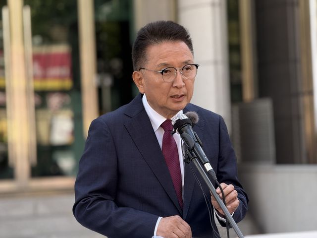 기자회견 하는 국민의힘 김영환 충북도지사 후보