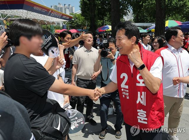 오세훈 서울시장 후보, 잠실야구장 방문