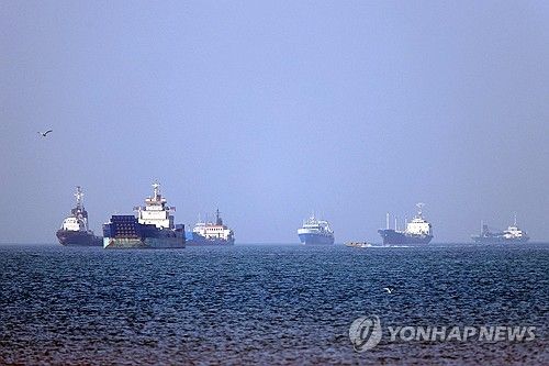 이란 ISNA 통신이 4일 호르무즈 해협의 선박들이라며 보도한 사진 ※ 기사 내용과 직접 관련 없음 [ISNA/AFP 연합뉴스 자료사진. 재판매 및 DB 금지]