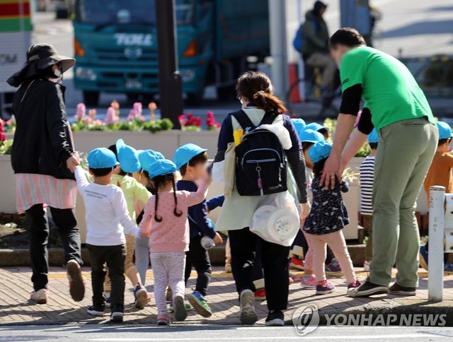 일본 어린이. (기사와 직접 관련 없음)
