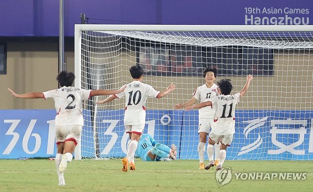 북한 김경영, 페널티킥으로 네 번째 골