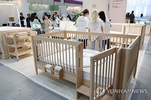 아기 침대