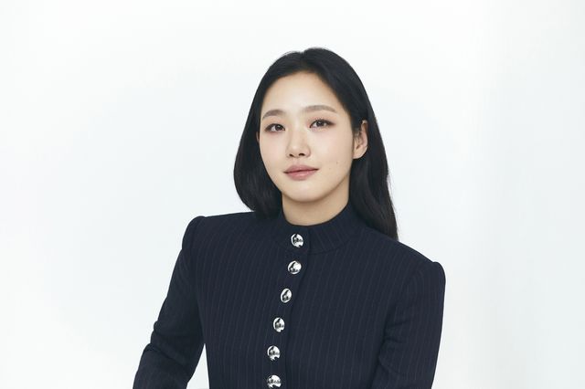 배우 김고은