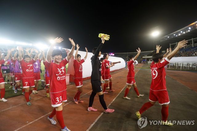 AWCL 조별리그 경기 나선 북한 내고향 여자축구단