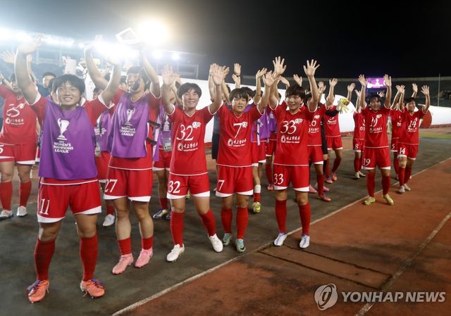 AWCL 조별리그 경기 나선 북한 내고향 여자축구단