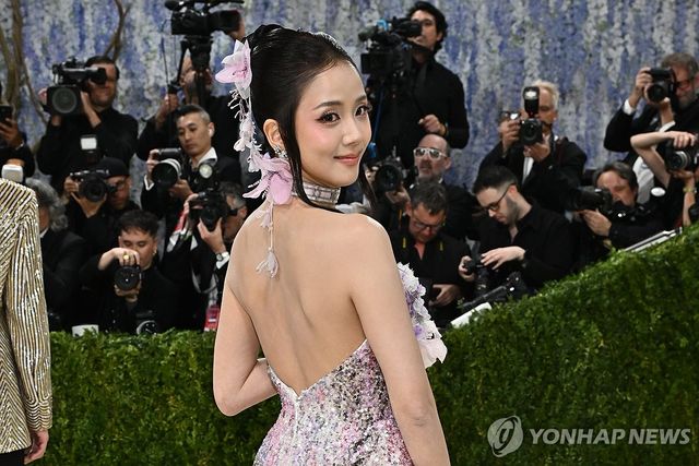 '멧 갈라' 참석한 그룹 블랙핑크 지수