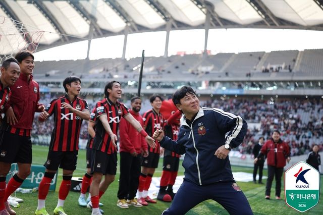 선두 달리는 FC서울과 김기동 감독