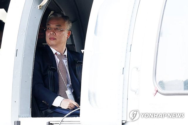 헬기 탑승한 권창영 종합특별검사