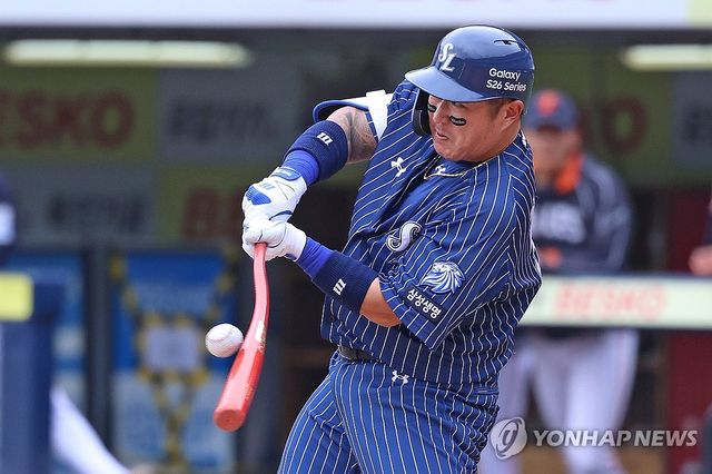 최형우, 통산 안타 1위로