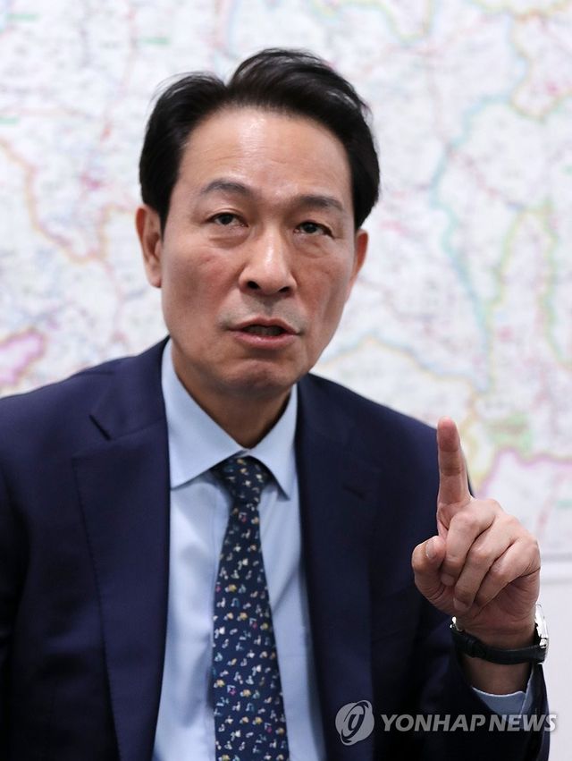 연합뉴스와 인터뷰하는 우상호 강원도지사 예비후보