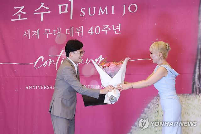 조수미, SM과 전속 음반 계약