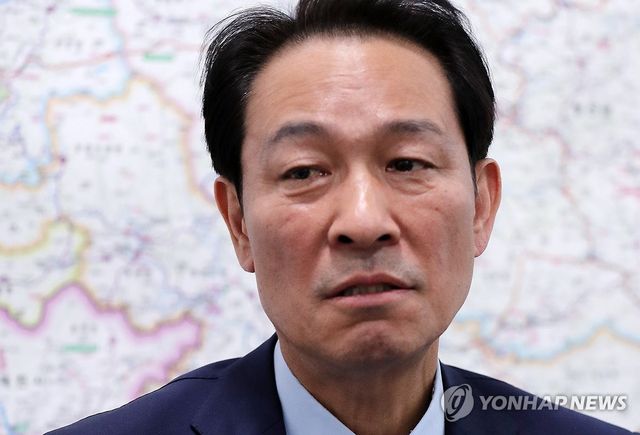 연합뉴스와 인터뷰하는 우상호 강원도지사 예비후보