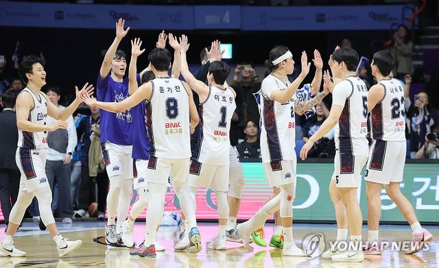 KCC, 값진 2연승