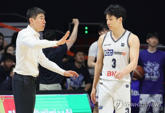 이상민 감독과 허웅