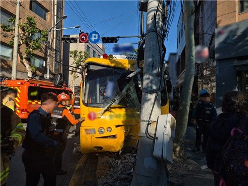 동대문구 셔틀버스 사고 현장 사진