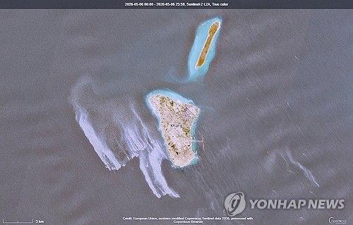하르그섬 서쪽 해상 원유 유출 위성사진