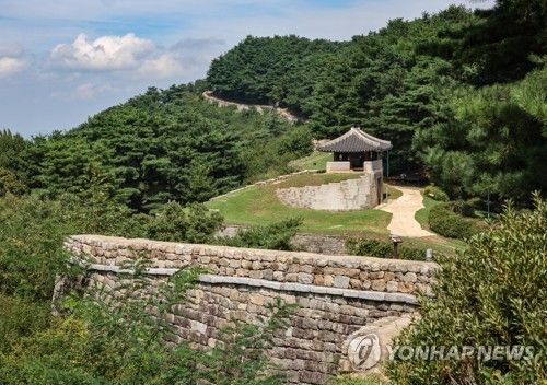 상당산성 서문