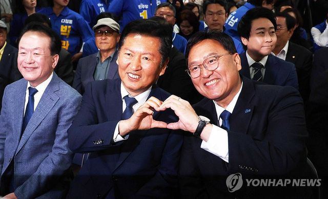 조상호 세종시장 후보 선대위 참석한 정청래
