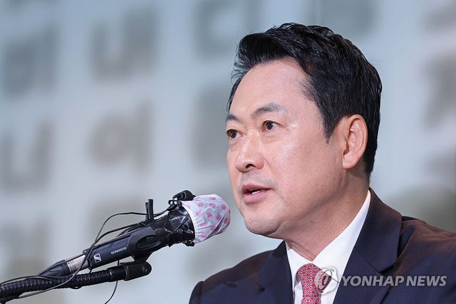국민의힘 장동혁 대표, 외신기자 간담회