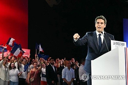 가브리엘 아탈 집권 르네상스당 대표