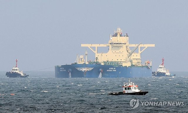호르무즈 탈출한 첫 한국 유조선 '유니버설 위너'호